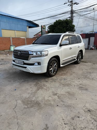 Landcruiser 2013 V6 petrol