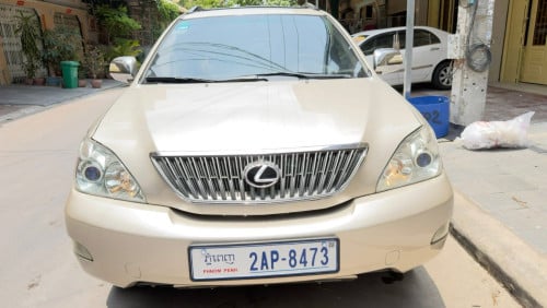 Leuxs RX330 2004 ប៉ុង1