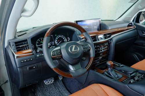 Lexus 570 2018 Supersport S