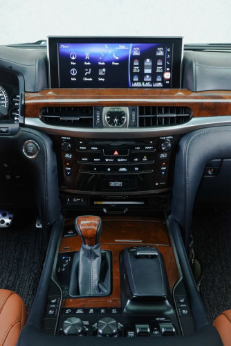 Lexus 570 2018 Supersport S