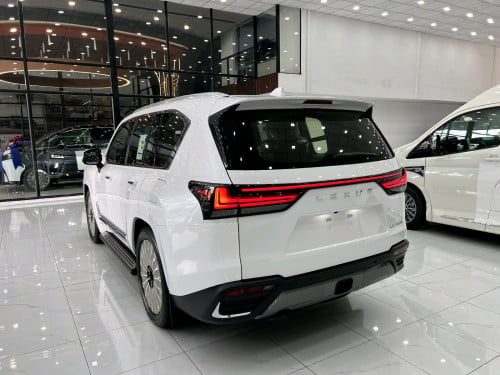 Lexus LX 700h VIP Option (Arab)