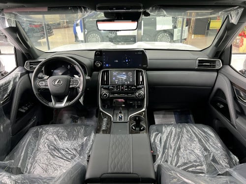 Lexus LX 700h VIP Option (Arab)