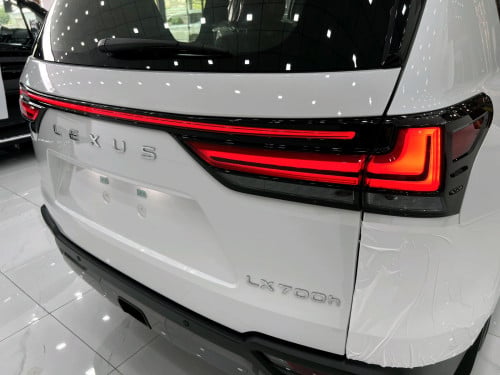 Lexus LX 700h VIP Option (Arab)