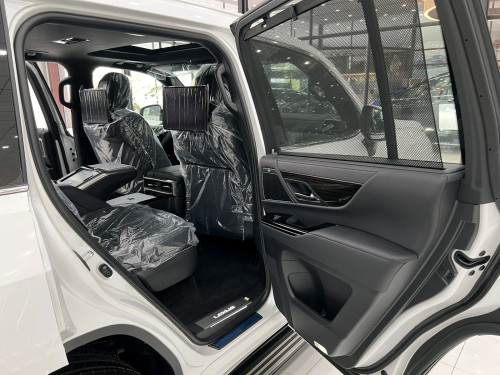 Lexus LX 700h VIP Option (Arab)