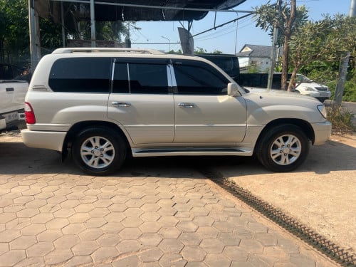 Lexus LX470 ឆ្នាំ2004