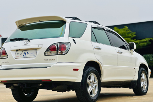 LEXUS RX300