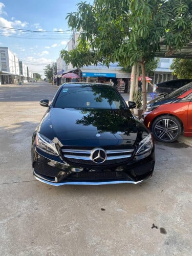 Mercedes C300 ពណ៌ខ្មៅមហាថ្មី ម្ចាស់ផ្ទាល់