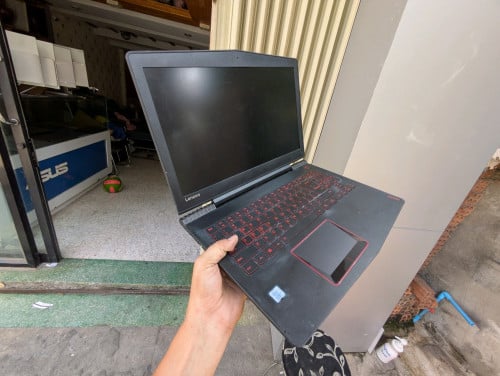Msi Bravo 15 A4DCR/AMD Ryzen 5 12CPUs 3.0Ghz/ram8/SSD512/15.6inch/Radeon RX5300M 3G gaming