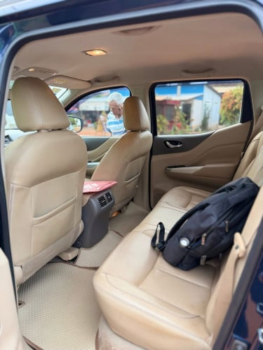 NISSAN NAVARA 2018 FULL ឡានស្អាត