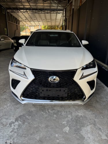 NX 200T 2017 Luxury up F-sport