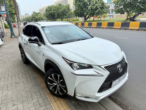 NX200T 016 Fsport ពូកឆេរី🍒 ថ្នាំឡាននៅសុីន98%😍