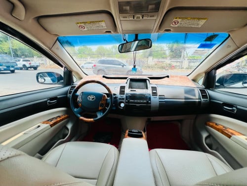 Prius 05 hfull ធានាឡានស្អាត រំលោះសុទ្ធបាន