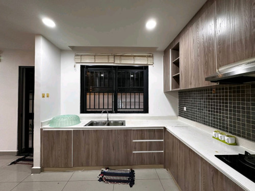 Queen Villa for Rent at Borey Chip Mong Land, Park Land 598