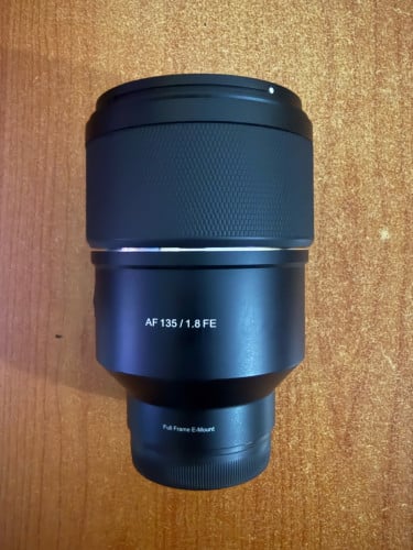 Samyang 135mm f1.8 E- mount