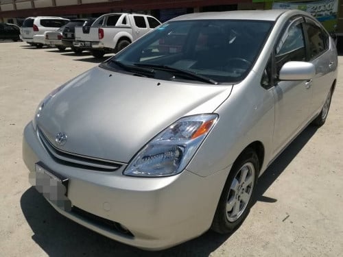 Sell Toyota Prius 2004 full  Option 8800$