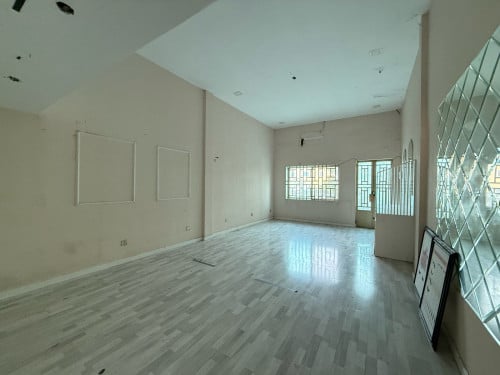 Shophouse for rent at Toul Tumpoung