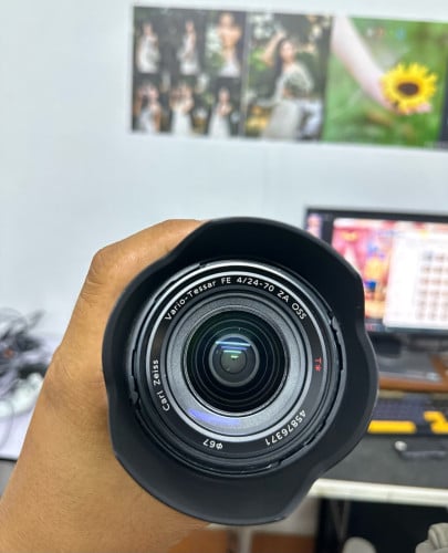 Sony len 24-70mm f/4 Zeise   full-frame