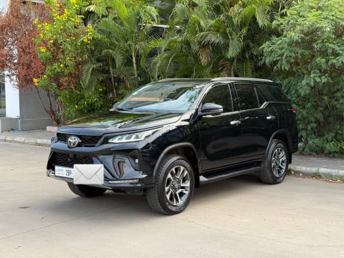 Toyota Fortuner Legender ស៊េរីឆ្នាំ 2022