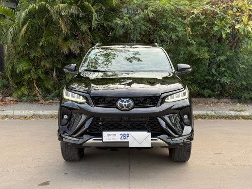 Toyota Fortuner Legender ស៊េរីឆ្នាំ 2022