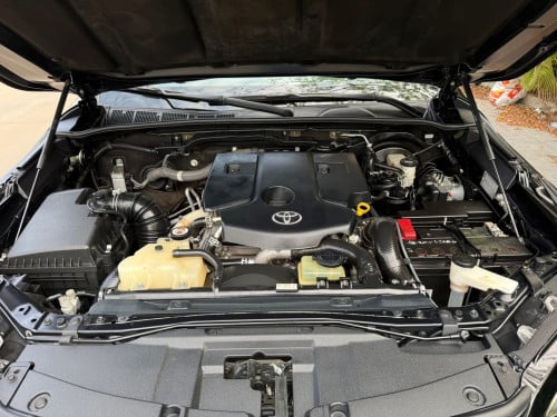 Toyota Fortuner Legender ស៊េរីឆ្នាំ 2022