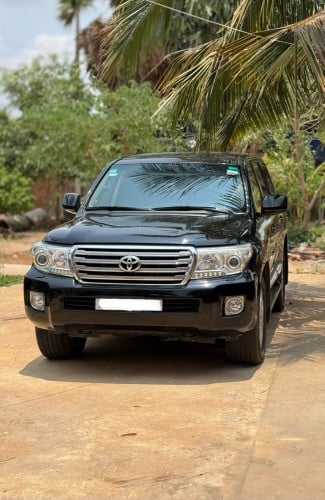 Toyota Land Cruiser Full Option VIP