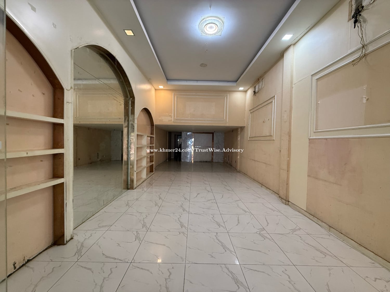Shophouse for rent at Toul Tumpoung