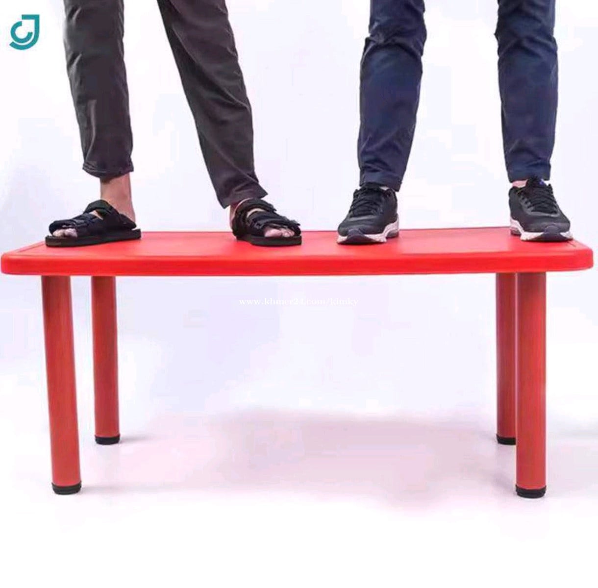 Children table set