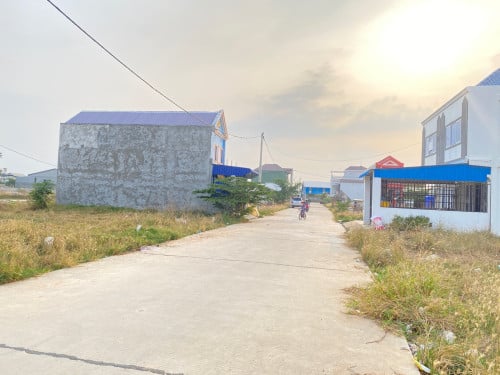 ដីលក់ធូថ្លៃ