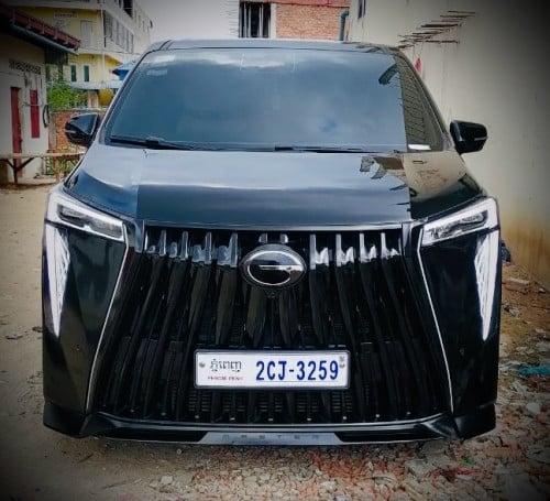 រថយន្ត​ម្ចាស់​ផ្ទាល់​ ទិញ​បាន​ ៦ខែ