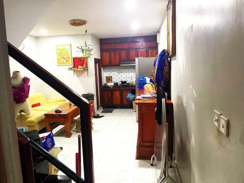 ផ្ទះអាជីវកម្មលក់បន្ទាន់​ នៅឬស្សីកែវ