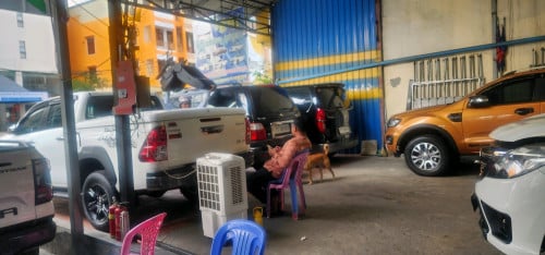 ត្រូវការលក់រថយន្តជាច្រើនគ្រឿងបន្ទាន់ធូរៗ