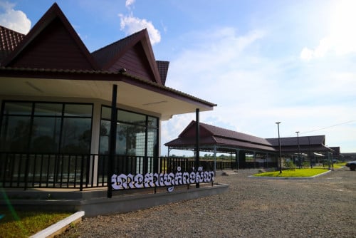 លក់ដីលំហែនៅកំពុងសិលា ក្រុងកំពុងសោម