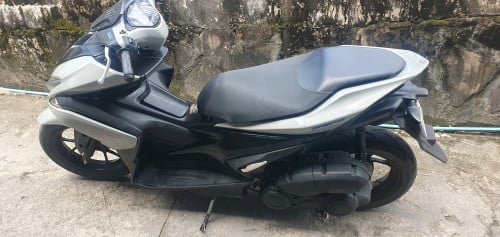 ម៉ូតូលក់