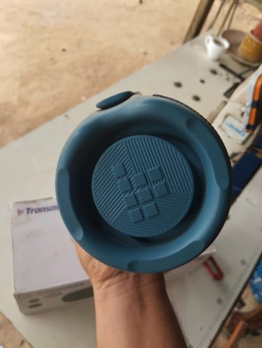 បាសលក់
