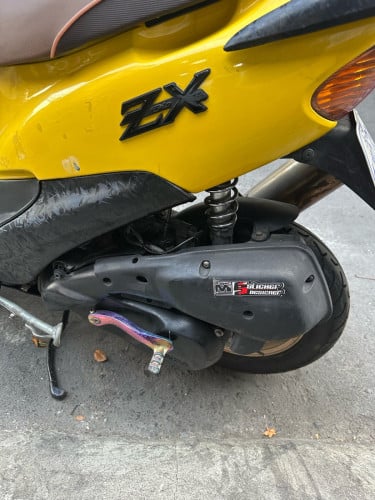 ម៉ូតូស្អាត