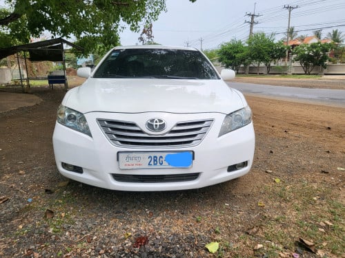 លក់កាមរី07ពណ៌ស ដំបូលបិទ ឡានស្អាត