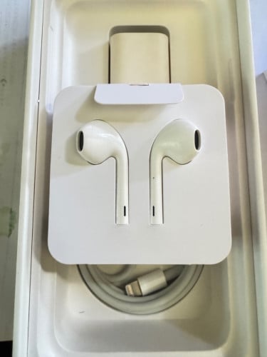 ថ្មីប្រអប់សុីន 100% កាស់ Lightning ខ្សែសាកនិងដុំសាក