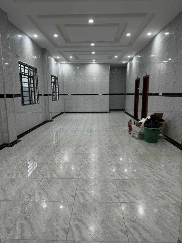 អាគារជួលមាន41បន្ទប់គេងមាន Hall= 240m