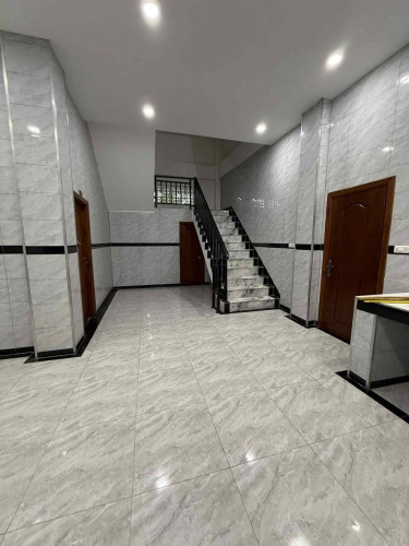 អាគារជួលមាន41បន្ទប់គេងមាន Hall= 240m