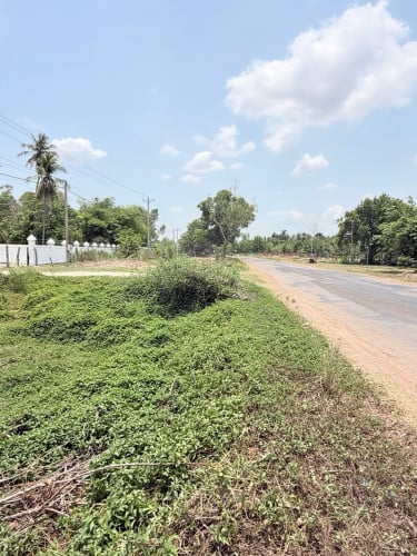 ដីលក់ ស្រុកបន្ទាយស្រីជាប់ផ្លូវជាតិលេខ67