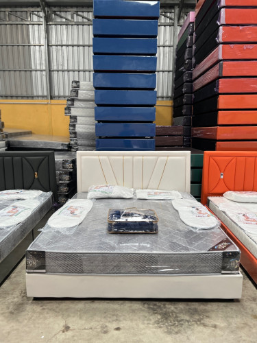 តែគ្រែ85$បងៗ មានឈុត149$ 160$ 189$បងៗ ធានាគុណភាពនិងតម្លៃធានាជូនរយះពេល3ឆ្នាំវឺតៗ