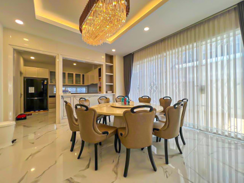 វីឡាព្រីនBសម្រាប់លក់នៅក្នុងបុរីប៉េងហួតបឹងស្នោរ