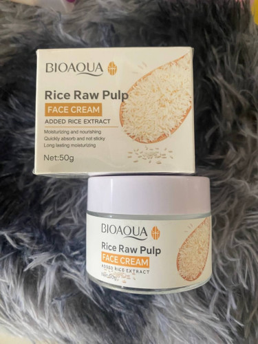 ឈុតមុខ BIOAQUA