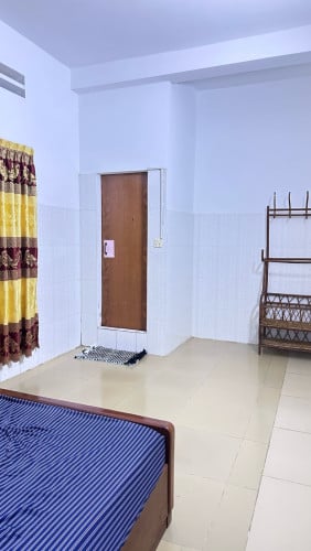 ផ្ទះសំរាប់ជួល​ E2 ជាន់ទី2 មាន2បន្ទប់​គេង