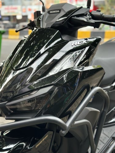 វៃដូរបង់រំលស់ HONDA CLICK 160cc មួយទឹកខ្ចី99%បស់ក្រុមហ៊ុន