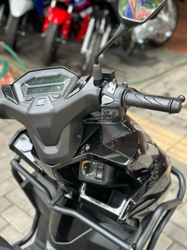 វៃដូរបង់រំលស់ HONDA CLICK 160cc មួយទឹកខ្ចី99%បស់ក្រុមហ៊ុន