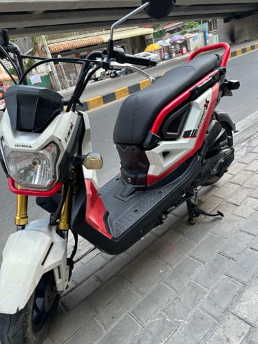 លក់Honda zoomer2018