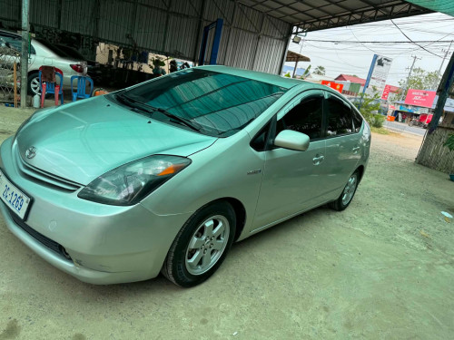 ឡានលក់  Prius2004  Full ម្ចាស់ដើម  8600$ ចចា