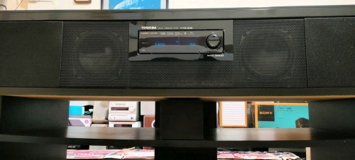 តុ ចម្រៀង TOSHIBA