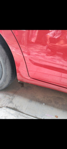 ចង់លក់រថយន្ត toyota prius 2006
